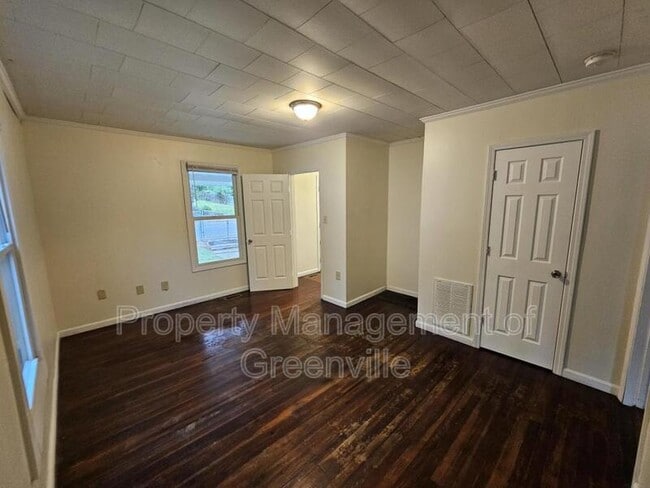 Building Photo - 248 S 719