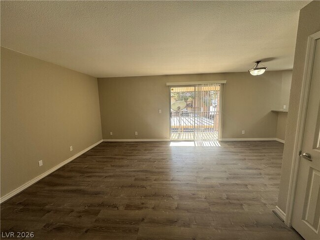 Building Photo - 5471 Indian River Dr