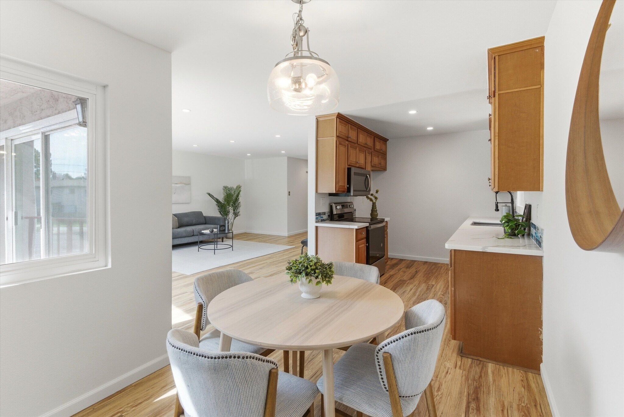 Building Photo - 3609 E 2nd St