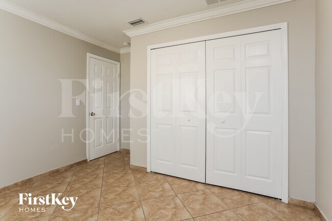 Building Photo - 1168 SW Idol Ave