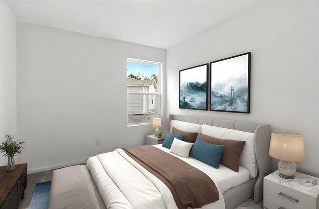 Building Photo - 18210 Via Aurelia Dr