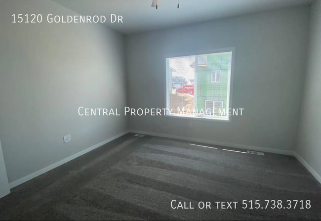 Building Photo - 15120 Goldenrod Dr