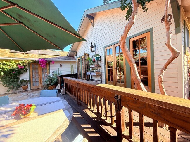 Building Photo - FULLY FURNISHED 30+ RENTAL IN SANTA BARBARA, Owner prefers 6-12 lease | Pet Friendly House