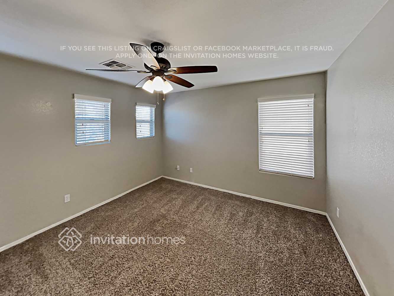 Building Photo - 21181 E Stonecrest Dr
