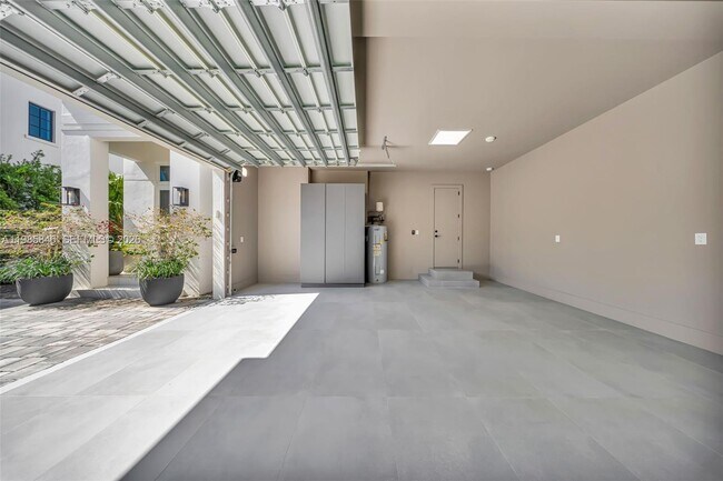 Building Photo - 3510 Segovia St