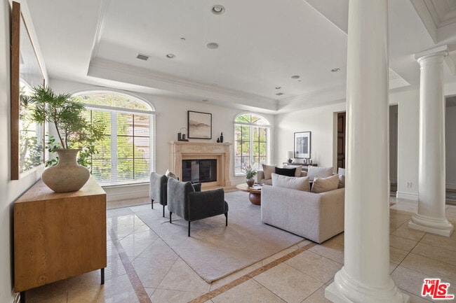 Building Photo - 3697 Benedict Canyon Ln