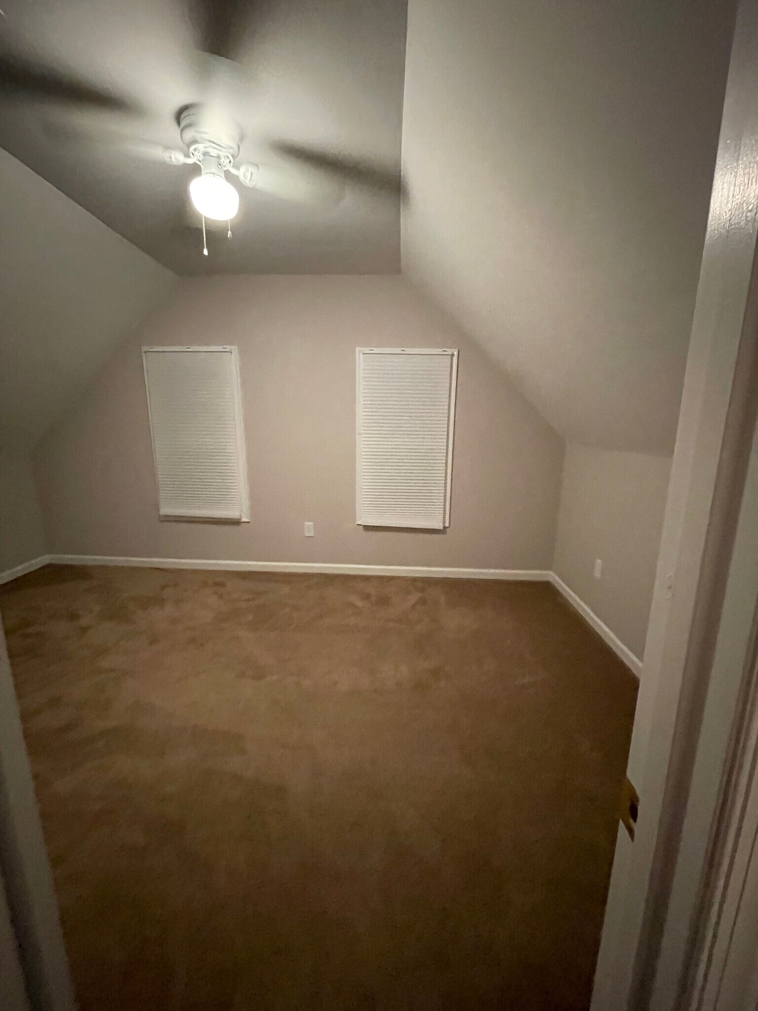 3rd bedroom (upstairs) - 9224 Robin Rd