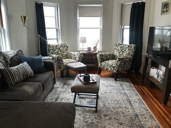 Building Photo - 274 Poplar St