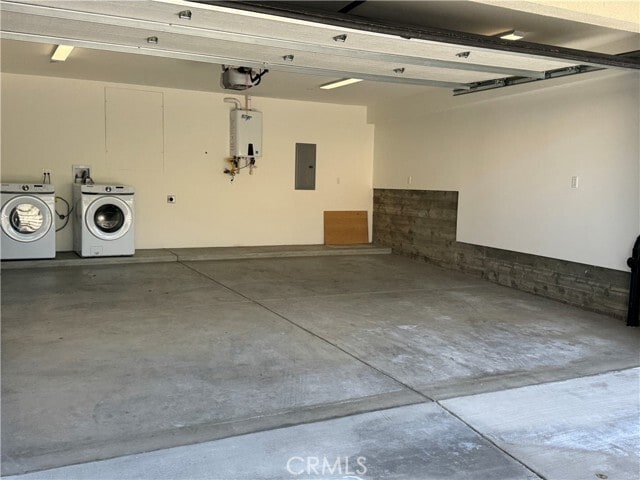 Building Photo - 929 E 68th St