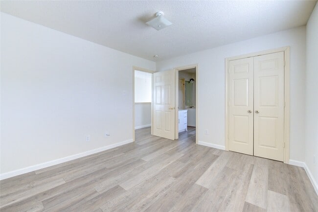 Building Photo - 800 Mulligan Ct