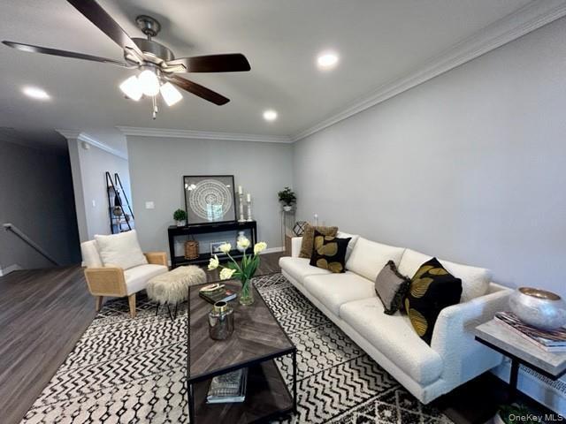 Building Photo - 285 Victorian Ct