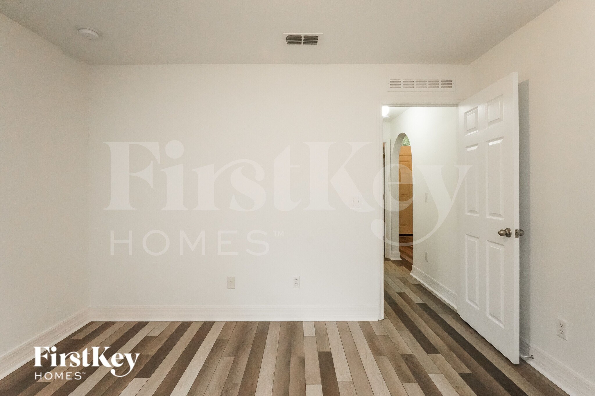 Building Photo - 1019 Susan Dr