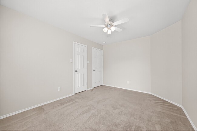 Building Photo - 17611 Haywood Oaks Dr