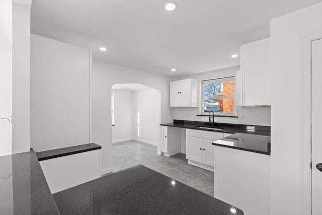 Building Photo - 14209 Prevost St