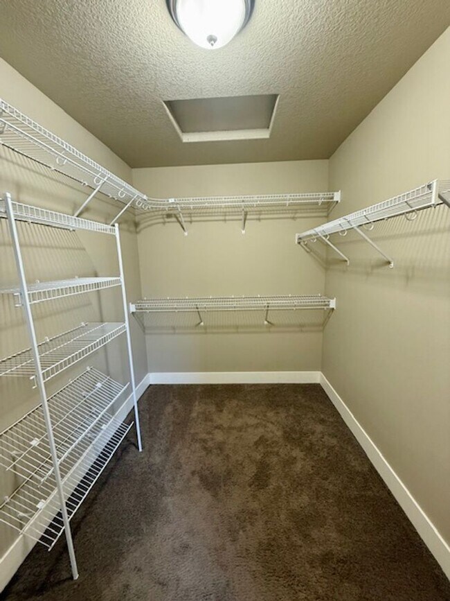 Building Photo - Lovely 3 Bedroom home in Mirada neighborho...