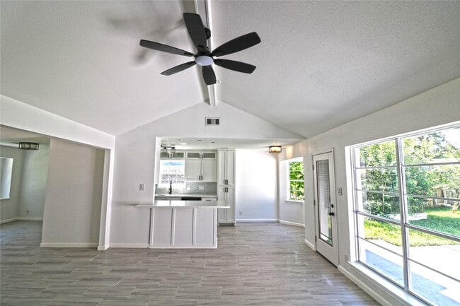 Building Photo - 9211 Blankenship Dr
