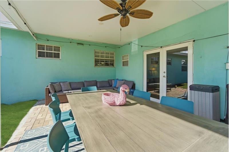 Building Photo - 1424 Willow Rd