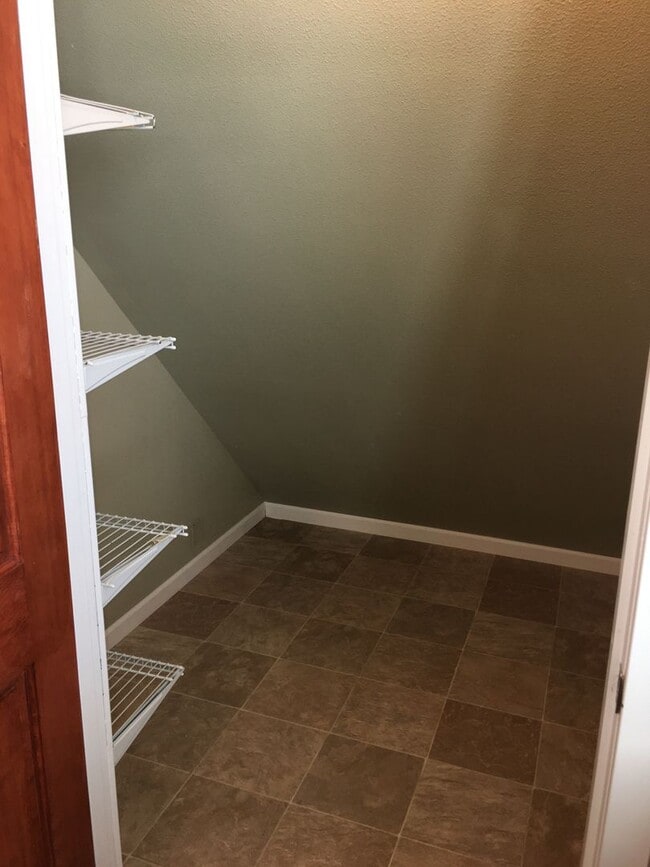 Building Photo - 2781 Spring Blvd