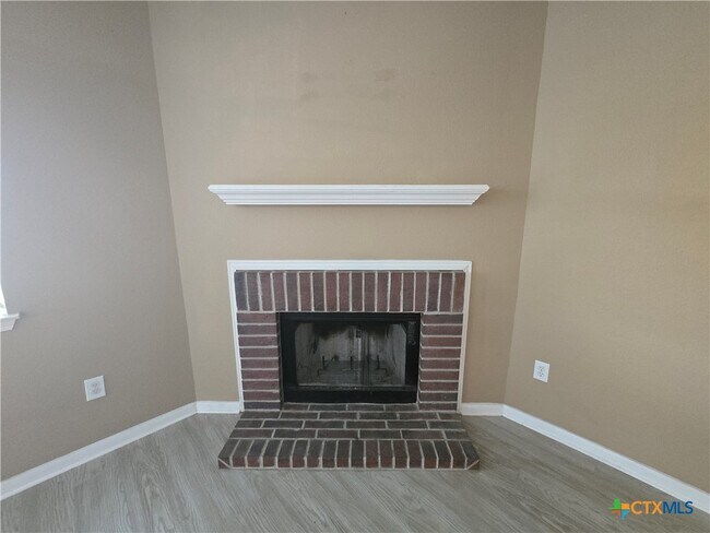 Building Photo - 2043 Carlisle Castle Dr