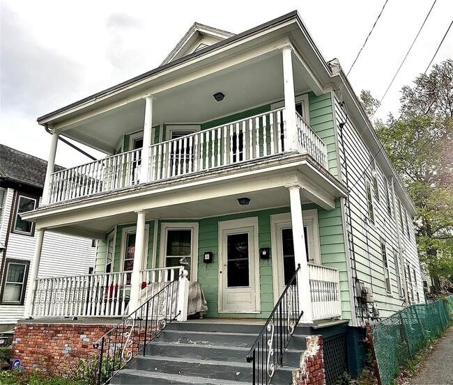 Building Photo - 97 S Cherry St