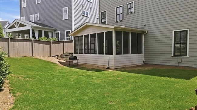 Building Photo - 262 Dawson Dr