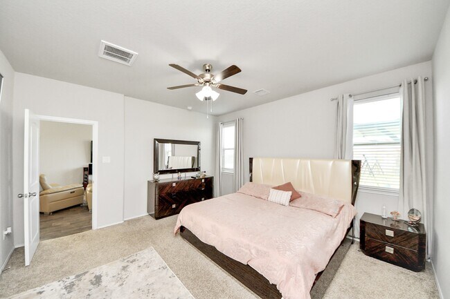 Building Photo - 21303 Bellaria Summit Trail