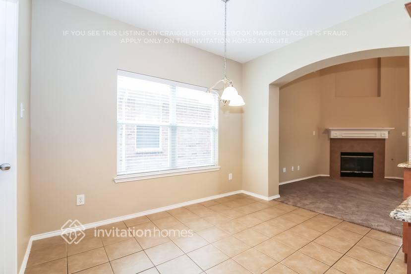 Building Photo - 15713 Landing Creek Ln