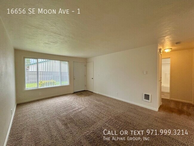 Building Photo - 16656 SE Moon Ave