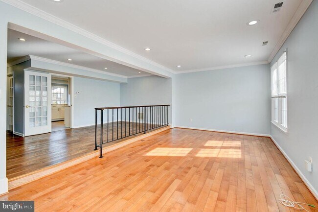 Building Photo - 4472 Ruggles Ct