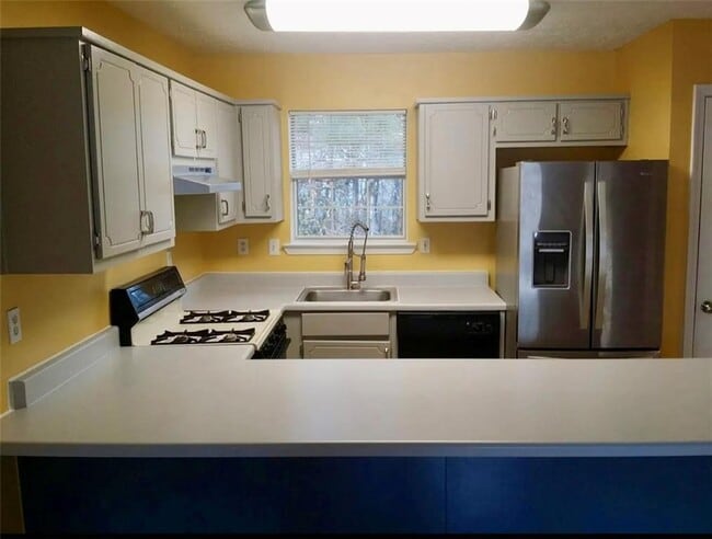 Building Photo - 2023 Sitser Ln