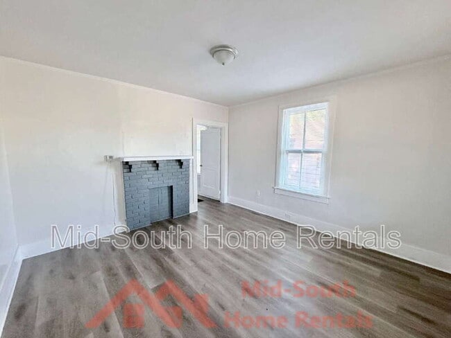 Building Photo - 331 W Dison Ave
