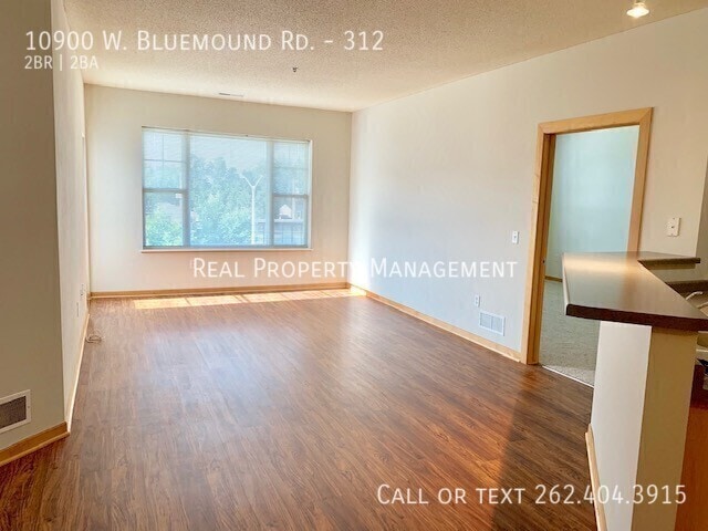 Building Photo - 10900 W Bluemound Rd