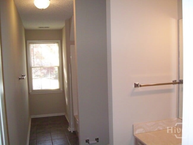 Building Photo - 170 Woodhaven Ridge