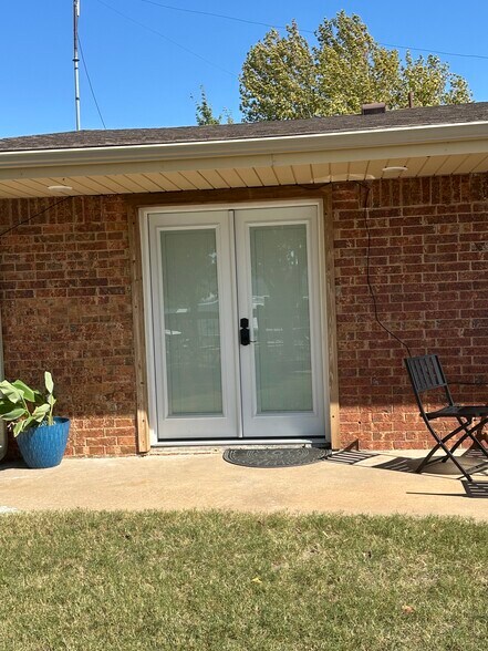 Building Photo - 24711 OK-58