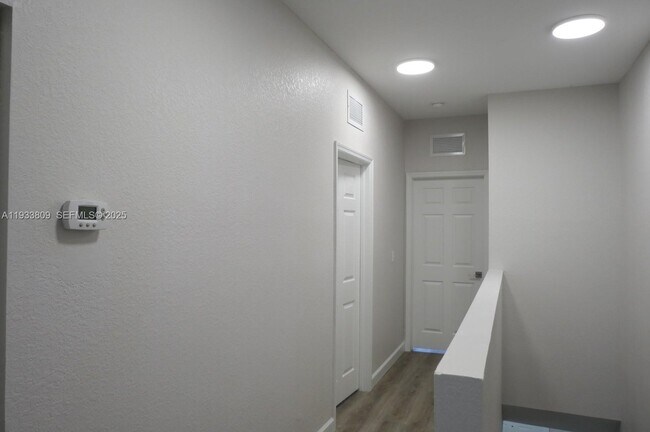 Building Photo - 3558 NW 29th Ct