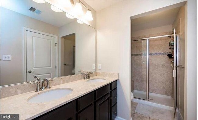 Building Photo - 35 Jefferson Dr