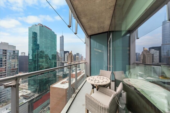 Building Photo - 600 N Fairbanks Ct