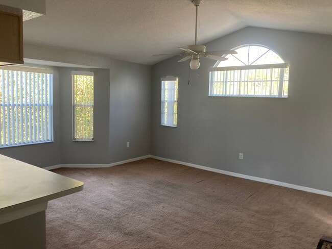 Building Photo - Large 2 master suites