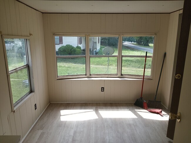 Building Photo - 2865 Hope Church Rd