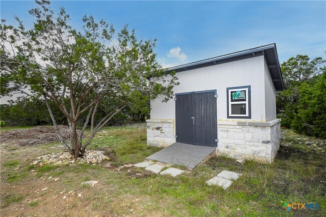 Building Photo - 114 High Point Cir