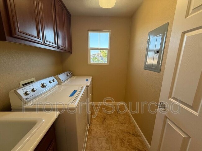 Building Photo - 429 Americana Way