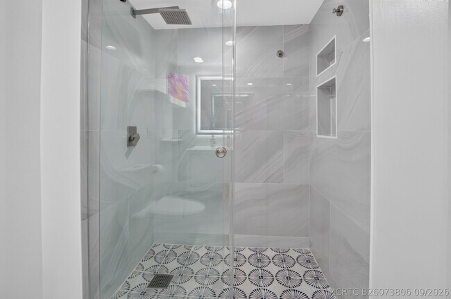 Building Photo - 3211 S Ocean Blvd