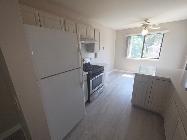 Building Photo - 299 Pembridge Ln
