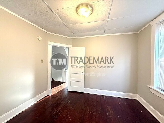 Building Photo - 2215 N 4th St