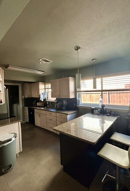 Building Photo - Student-Friendly Room for Rent in Richardson - $1,100/Room (Shared Housing)