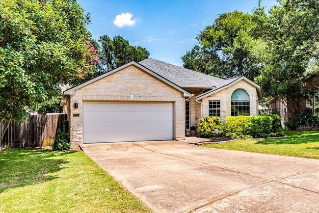 Building Photo - 9205 Rock Castle Cove