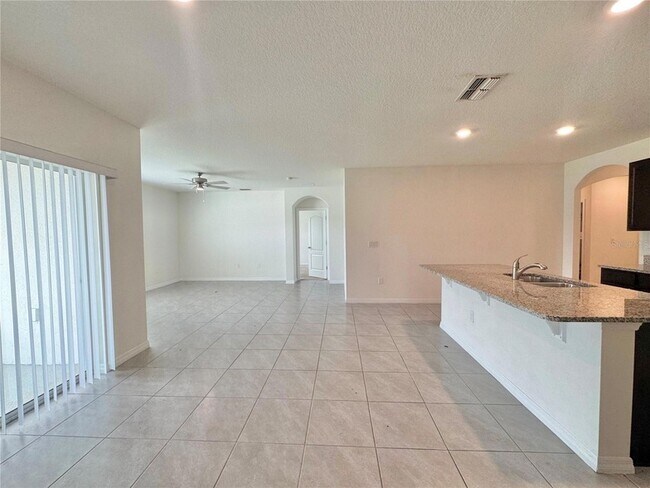 Building Photo - 632 Autumn Stream Dr