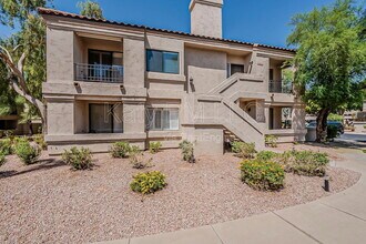 Building Photo - 9708 E Vía Linda