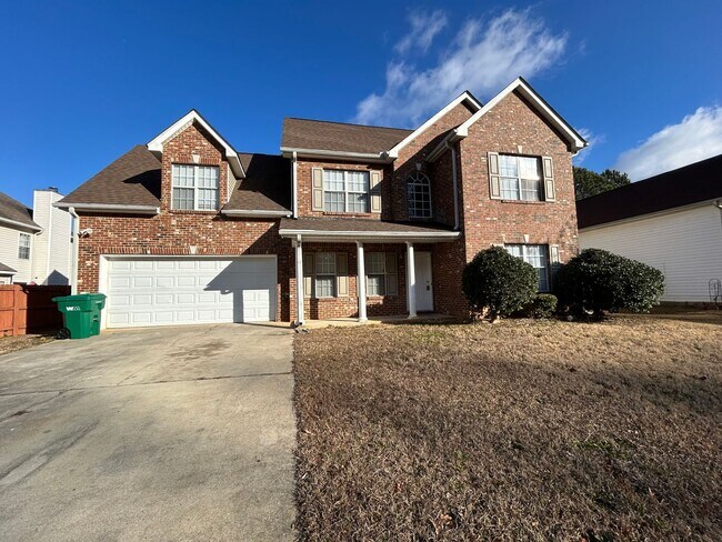 Building Photo - 1536 Ravens Run - Recently Renovated! Bran...