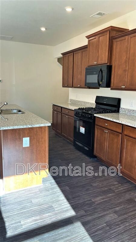 Building Photo - 135 Bryon Ln